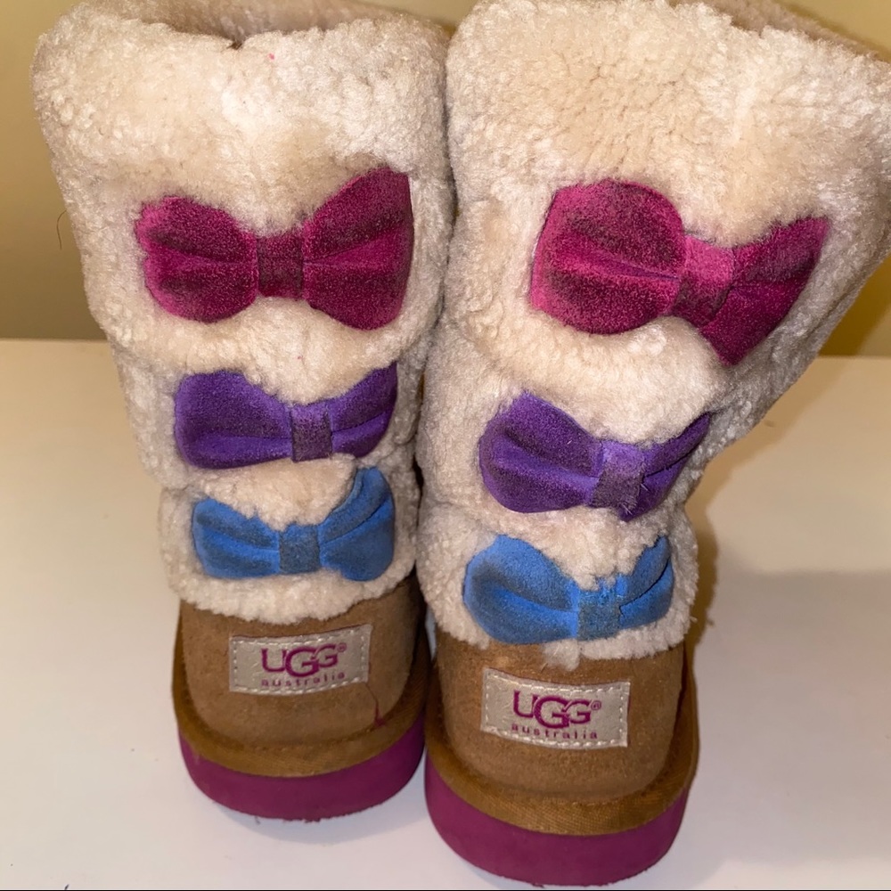 💗 Uggs Bailey Bow Multi Color